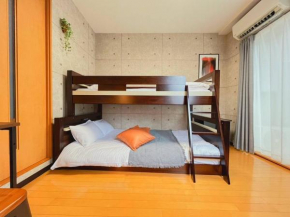 Amika First203
